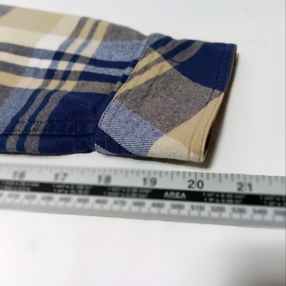 Legendary WhiteTails plaid,flannel long-sleeved button down shirt .Men's M - Picture 7 of 10